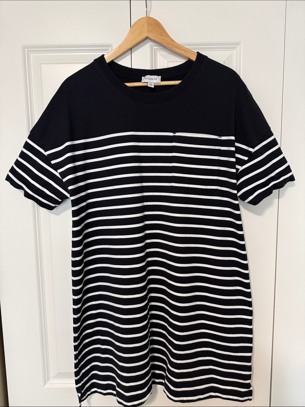 Evereve Black & White Horizontal Stripe Mini Dress - Picture 1 of 2
